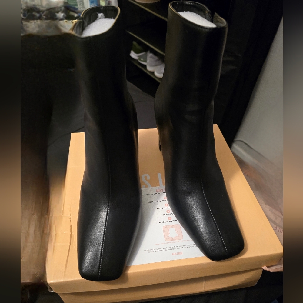 Miss Lola Sleek Black Heeled Boots - Picture 2 of 5